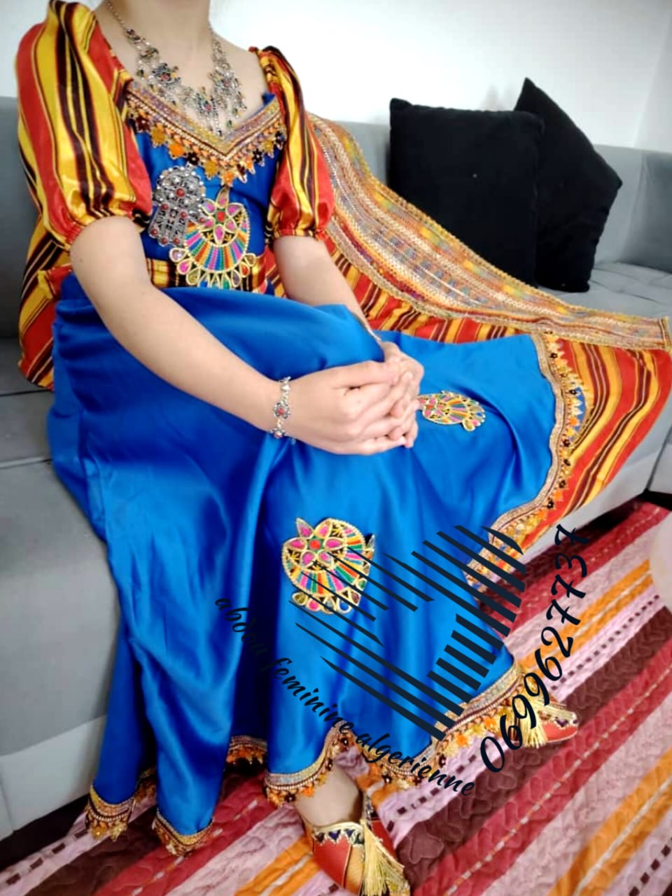 ROBE KABYLE FILLETTE SATIN 1